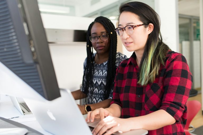 Scopri come cambia l’invio della MAD nel 2025: meno email per le segreterie scolastiche e più portali digitali per i docenti precari.